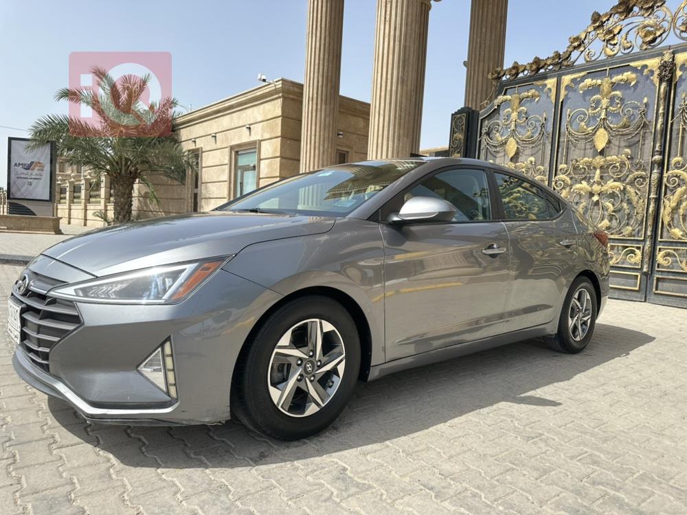 هیوندای ئەلەنترا